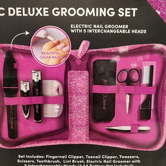 Betsey Johnson nail grooming 13 pc set case included - Picture 3 of 5